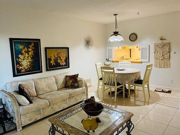 3rd image of 2721 N Garden Dr APT 309