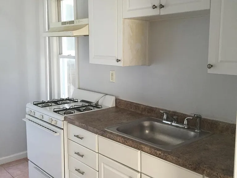 259 Verona Ave #1 — Photo 2