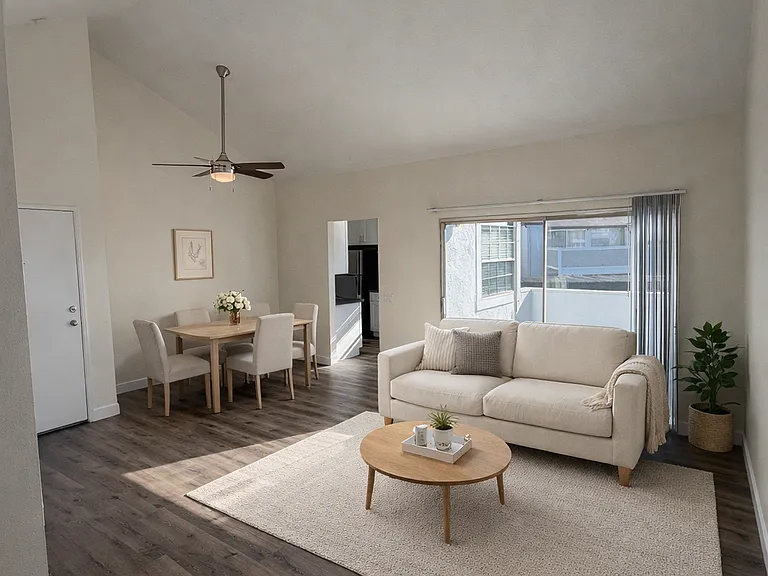 Scripps Landing Apartment Homes — Photo 61