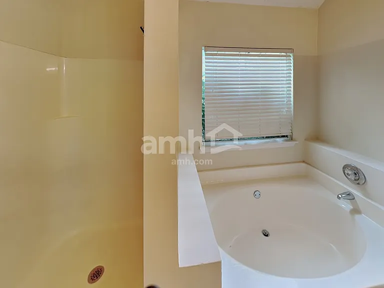 1365 Morrow Dr — Photo 13