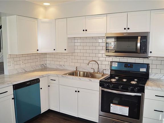 2nd image of 2875 10th St