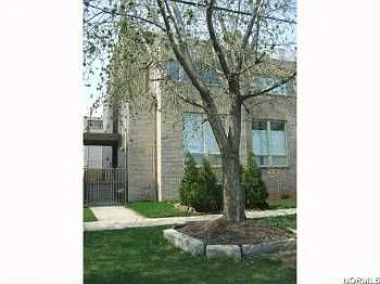 2286 W 5th St photo 1