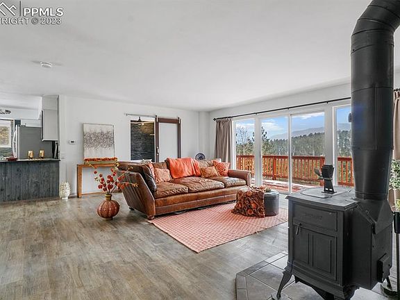 5th image of 166 Elk Ln