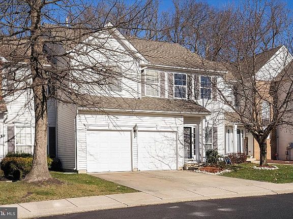 3rd image of 57 Windingbrook Rd