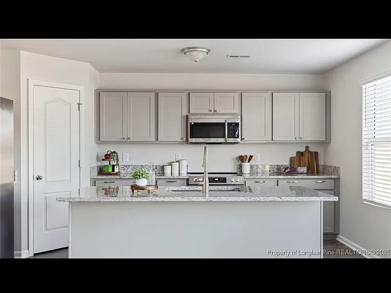 6033 Lowgrass Rd — Photo 5