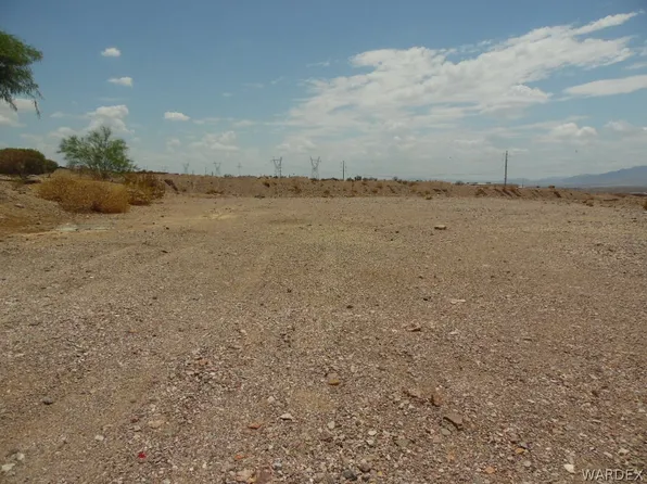 2620 Port Isabel Way, Bullhead City, AZ 86429