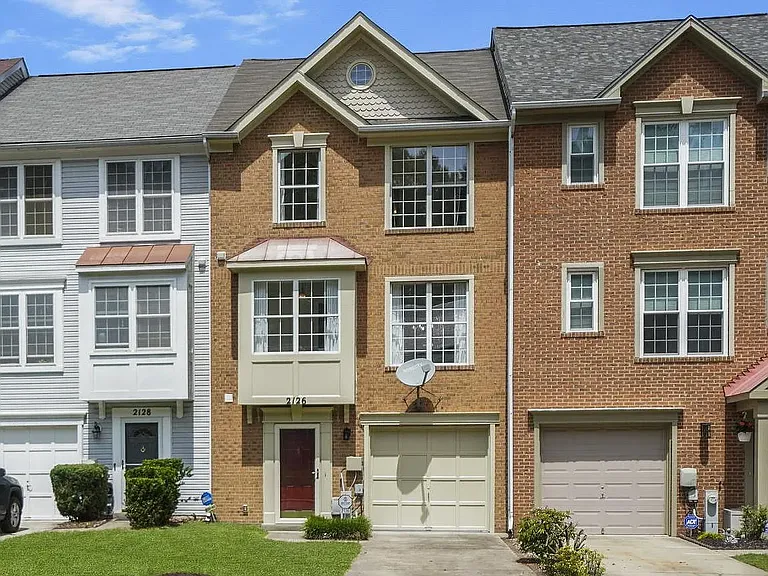 2126 Brigadier Blvd — Photo 1