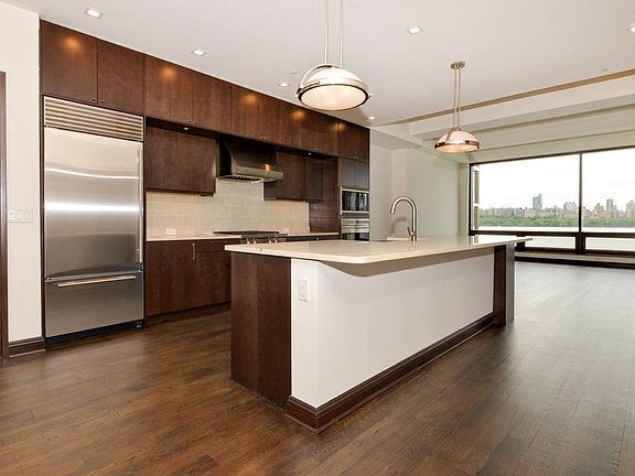 4th image of 9 Somerset Ln Unit 310