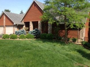 233 Security Cir, Reeds Spring, MO 65737