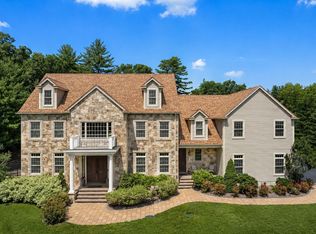 50 Opal Cir, Franklin, MA 02038