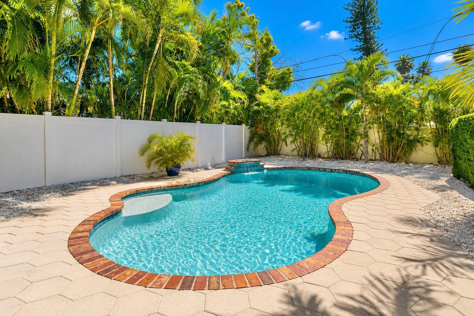 3310 E Maritana Drive — Photo 2