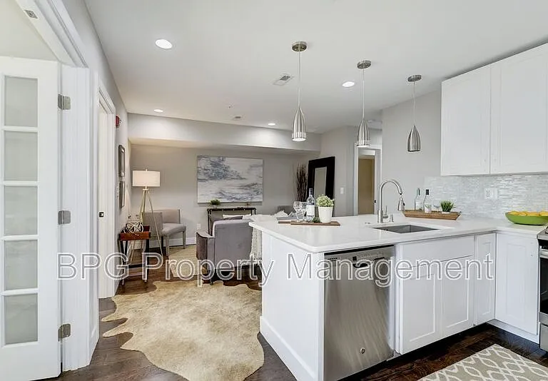 528 Kennedy St NW #402 — Photo 1