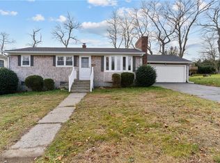 105 Fir Ave, Tiverton, RI 02878