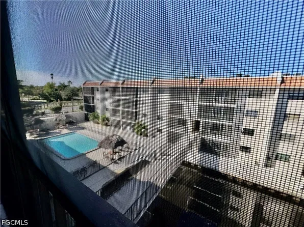 9395 Pennsylvania Ave APT 19, Bonita Springs, FL 34135
