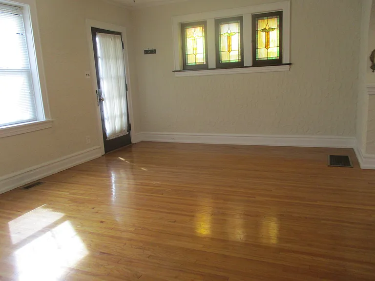 1081 Terrace Dr — Photo 6