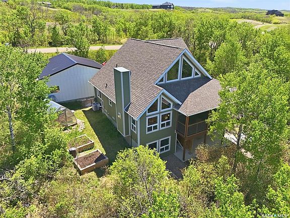 2nd image of 478 Saskatchewan ROAD