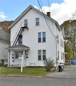 6 Cushing St, Cumberland, RI, 02864