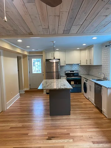 3865 Holdrege St #2 Photo 1