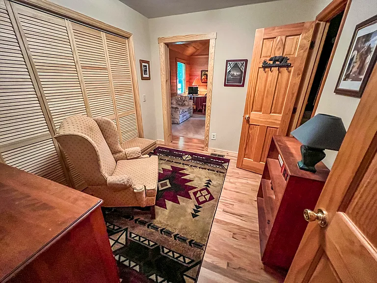 111 Laurel Oak Ct — Photo 17