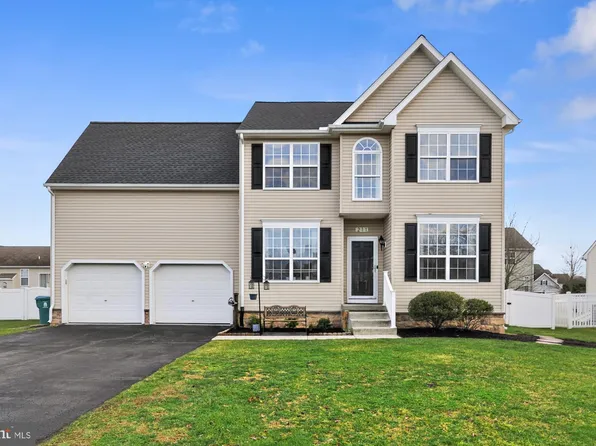 211 Belfry Dr, Felton, DE 19943
