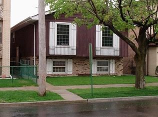 7555 W 60th Pl, Summit, IL 60501