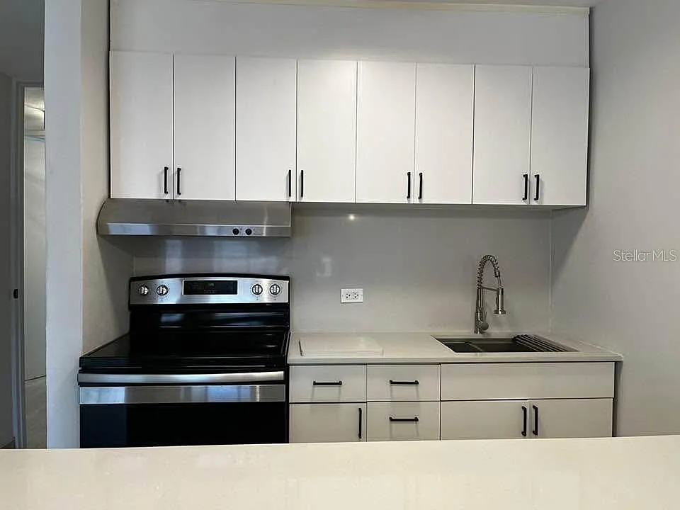 2 bed, 2.0 bath, 1500 sqft, $3,000 — Photo 2