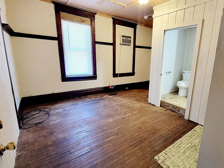 400 Fife St — Photo 12