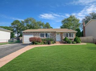 124 McNair St, Brentwood, NY 11717