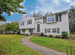 34 Longmeadow Ln, Sharon, MA 02067