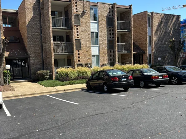 302 W Glebe Rd #302, Alexandria, VA 22305