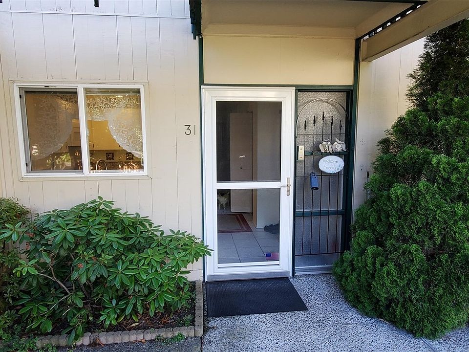 1st image of 10430 Gravelly Lake Drive SW #31