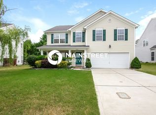 4418 Golden View Dr, Charlotte, NC 28278