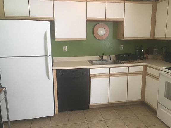4th image of 23 Warsaw Ave APT 24