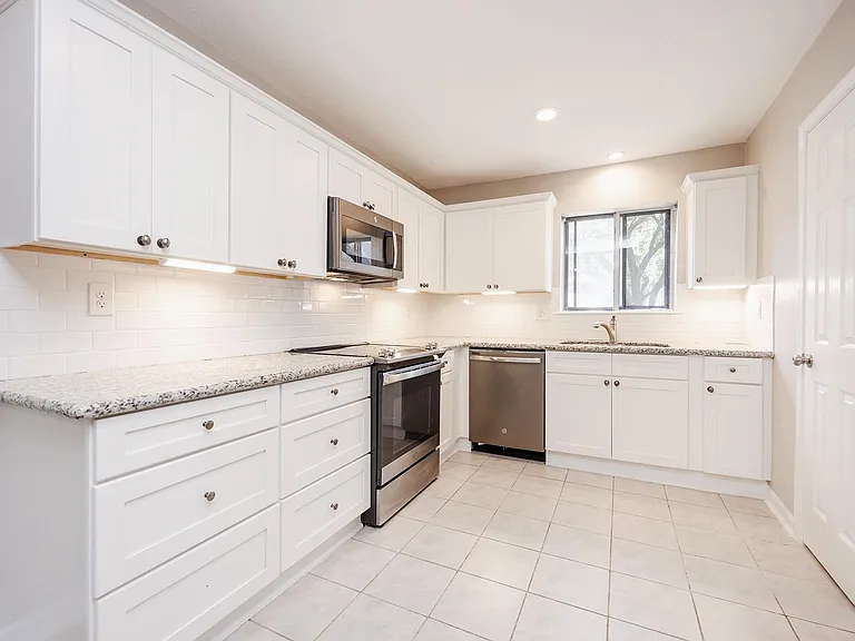5005 Georgi Ln #174 — Photo 10
