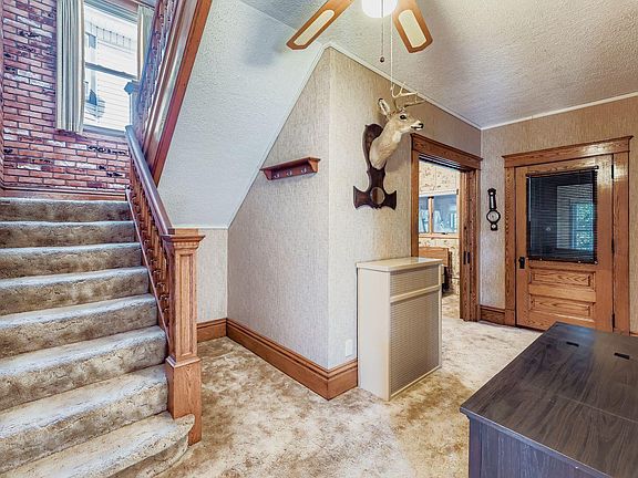 3rd image of 1118 Marshall Ave