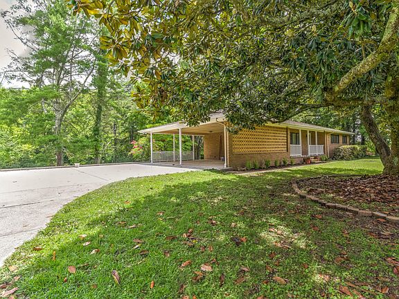 3rd image of 2037 Oliver Springs Hwy