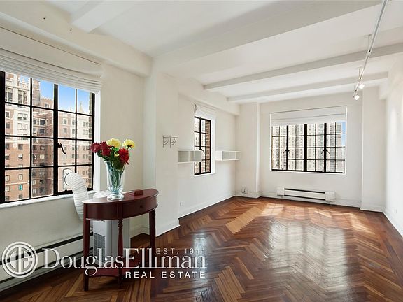 5th image of 320 E 42nd St APT 1918