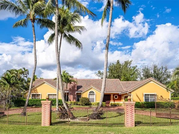 11301 SW 3rd Street, Plantation, FL 33325