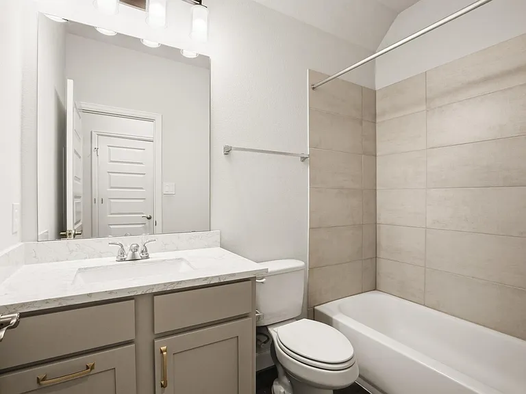2539 Summer Peach St — Photo 16