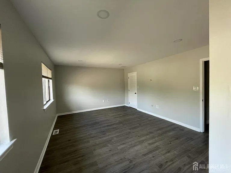 42 Ashford Dr — Photo 12