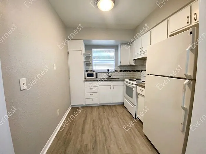 4455 38th Ter N #B15 — Photo 8