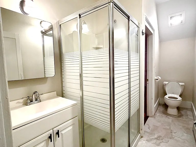 140 Lawrence St #1 — Photo 16