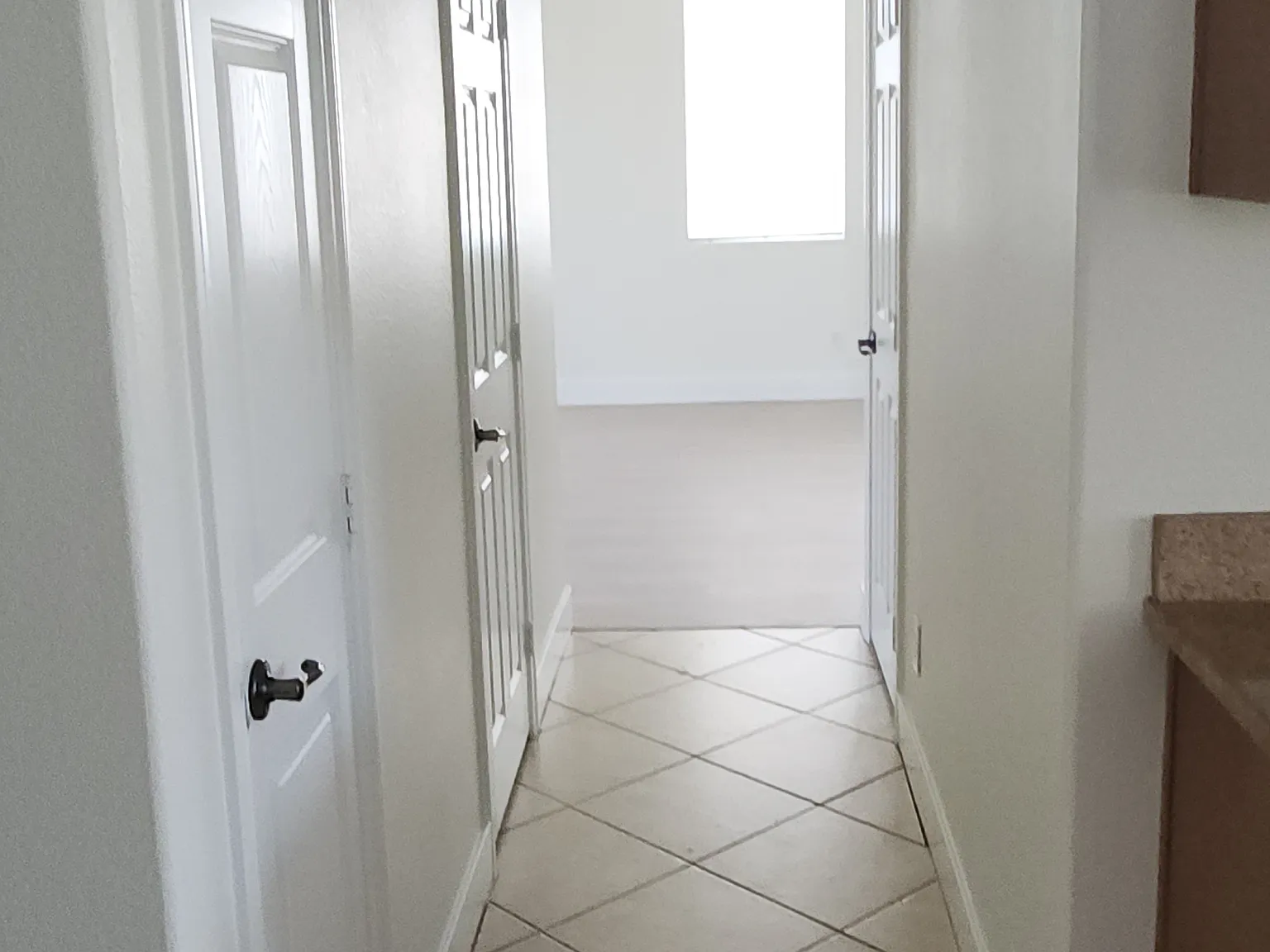 4 bed, 2.5 bath, 2320 sqft, $2,650 — Photo 4