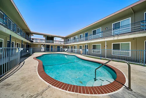 Courtyard Apartments - Hawthorne Photo 1
