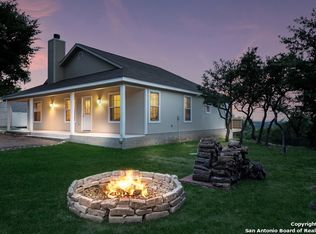 151 Rosss Rdg, Canyon Lake, TX 78133