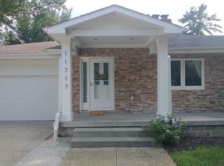 11717 Hickory Rd, Omaha, NE 68144