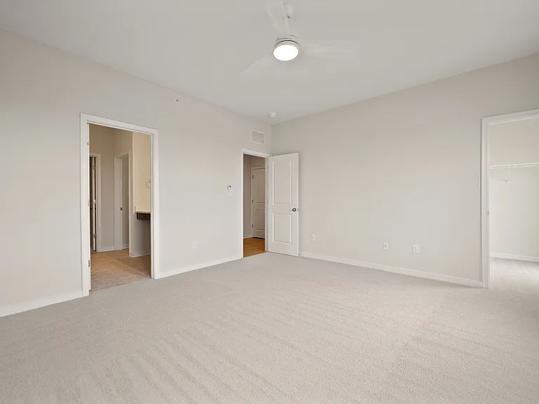 3406-4A Carlton St — Photo 16