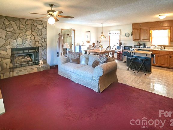 3rd image of 4186 Horseshoe Bend Rd