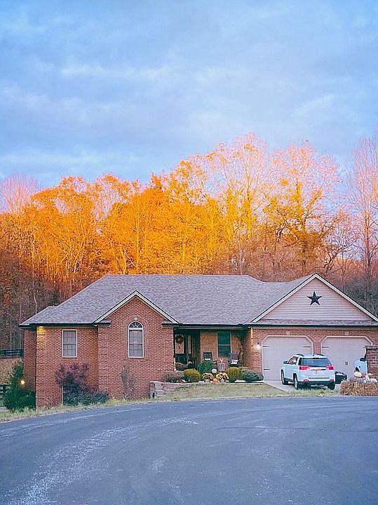1st image of 178 Tecumseh Ct NE