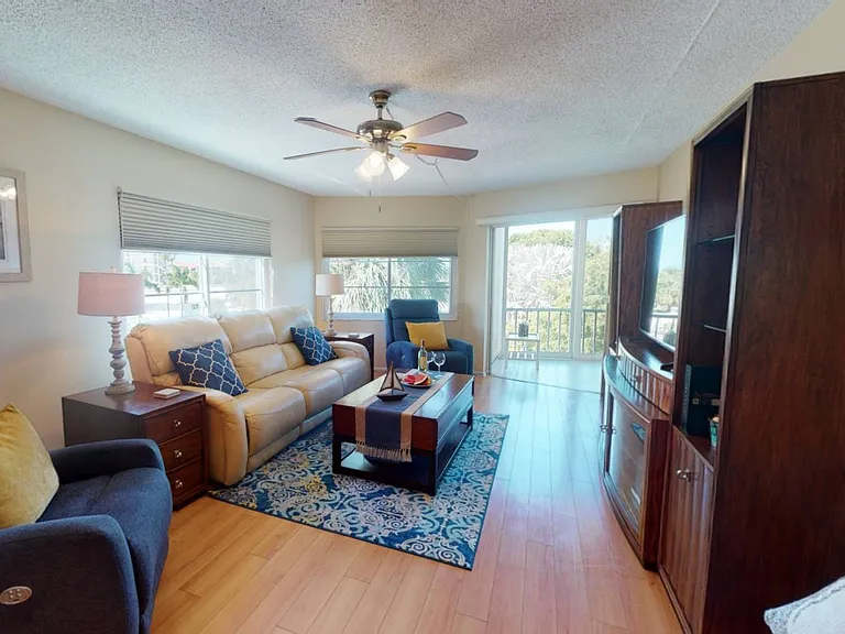 1215 S Portofino Dr #D301 — Photo 11